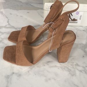 A New Day Strap Block Heel Sandal Taupe Cognac Faux Suede 6.5 NWT Square Toe